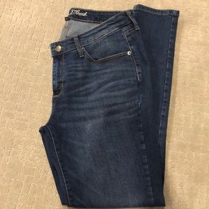 Universal Thread jeans